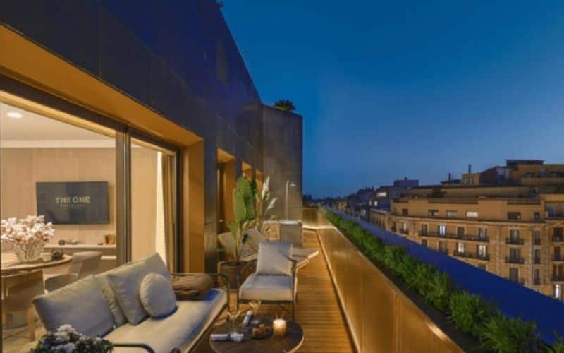 1 night with breakfast at The One Barcelona