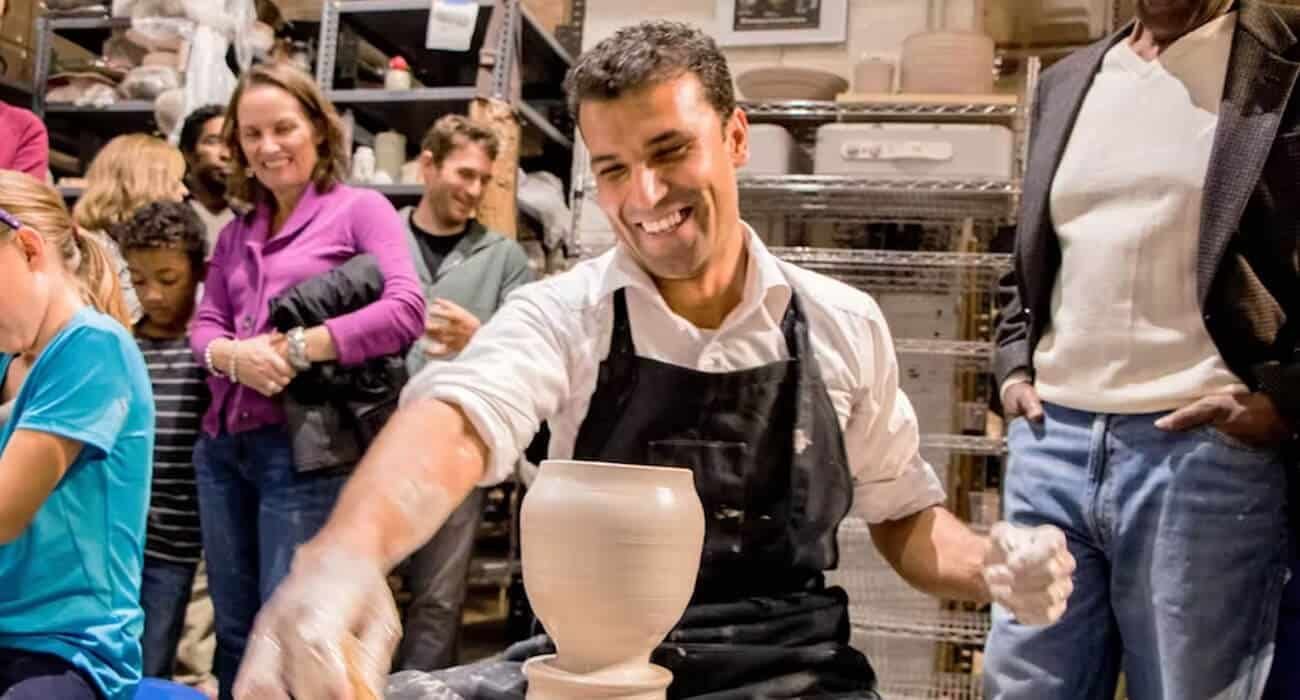 Experience Gift Ideas for Him Creative arts workshop classes